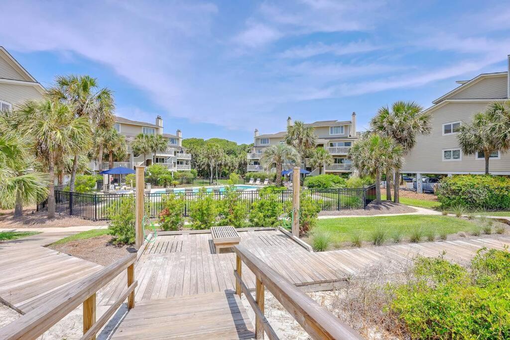 New Listing! Seagrove Villa 3A - Luxurious Ocean View! Isle of Palms Exterior photo